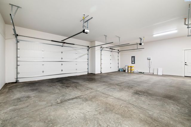 7396 W 22nd Place, Kennewick, WA 99338