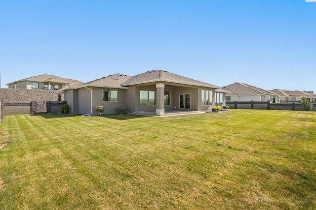 7396 W 22nd Place, Kennewick, WA 99338