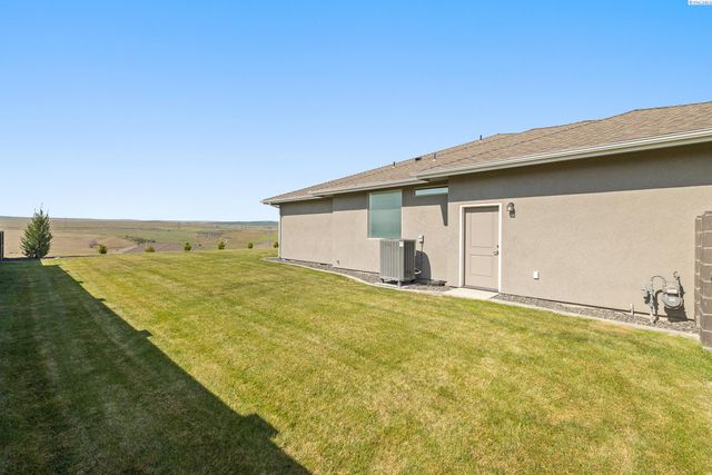 7396 W 22nd Place, Kennewick, WA 99338