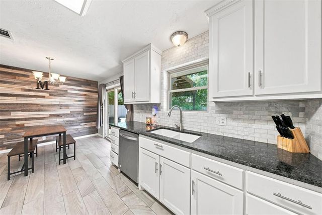 508 Cherryvale Road, Edmond, OK 73003