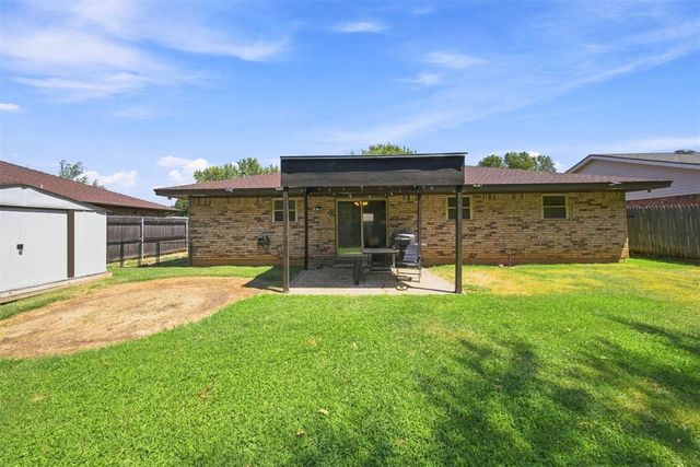 508 Cherryvale Road, Edmond, OK 73003