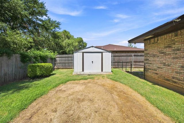 508 Cherryvale Road, Edmond, OK 73003