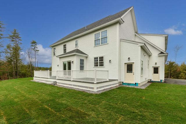 42 Westover Lane, Bow, NH 03304