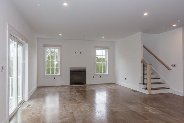 42 Westover Lane, Bow, NH 03304