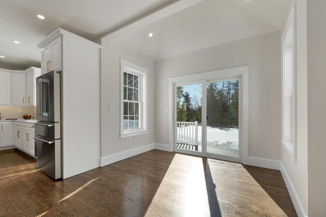 42 Westover Lane, Bow, NH 03304