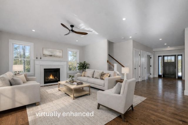 42 Westover Lane, Bow, NH 03304