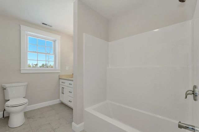 42 Westover Lane, Bow, NH 03304