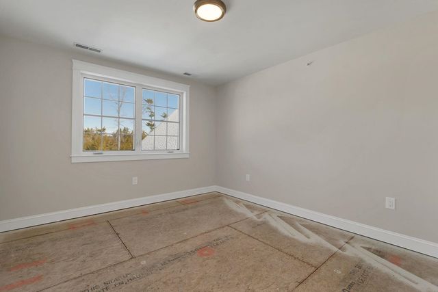 42 Westover Lane, Bow, NH 03304