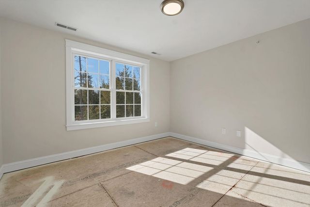 42 Westover Lane, Bow, NH 03304