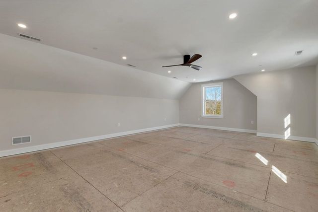 42 Westover Lane, Bow, NH 03304