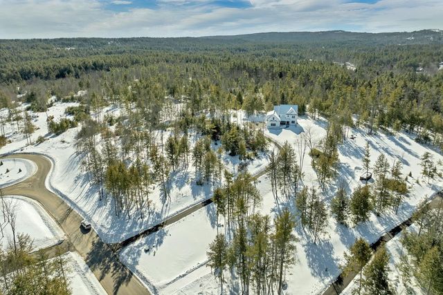 42 Westover Lane, Bow, NH 03304