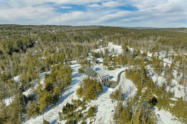 42 Westover Lane, Bow, NH 03304