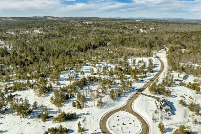 42 Westover Lane, Bow, NH 03304