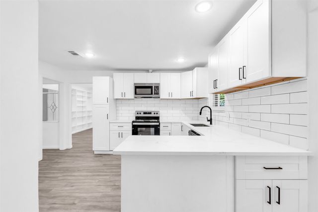 6829 Shadydale Drive, North Richland Hills, TX 76182