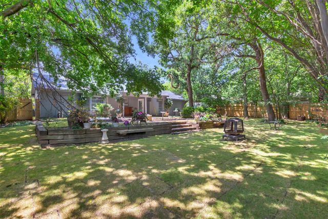 6829 Shadydale Drive, North Richland Hills, TX 76182