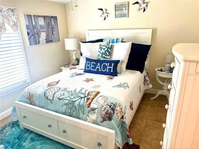 8442 COUNTY ROAD 109, Lady Lake, FL 32159