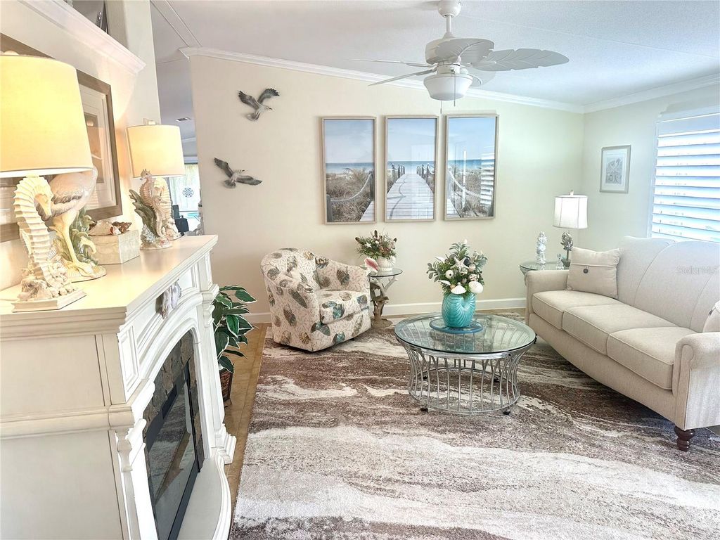 Image 23 of property listing at 8442 COUNTY ROAD 109, Lady Lake, FL 32159