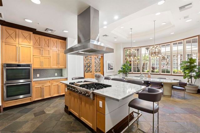 9293 Regents Road C108, La Jolla, CA 92037