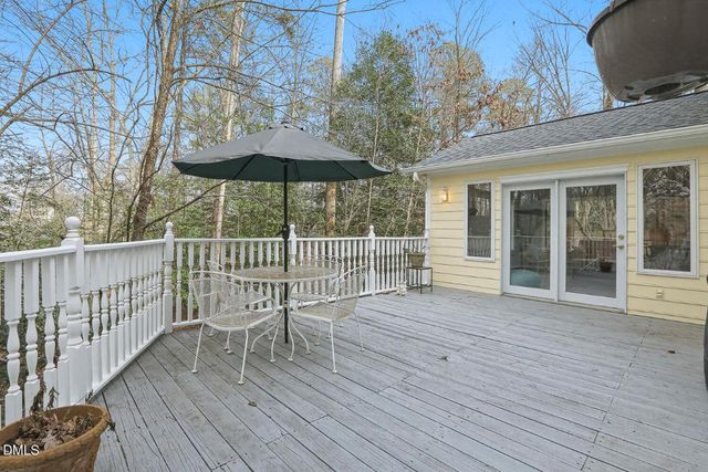 8 Crosswinds Estates Drive, Pittsboro, NC 27312