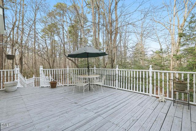 8 Crosswinds Estates Drive, Pittsboro, NC 27312