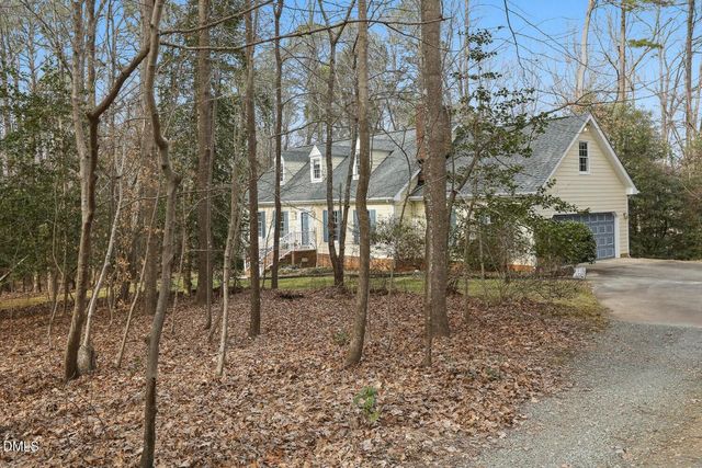 8 Crosswinds Estates Drive, Pittsboro, NC 27312