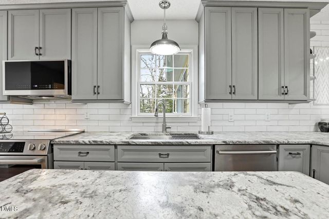 8 Crosswinds Estates Drive, Pittsboro, NC 27312