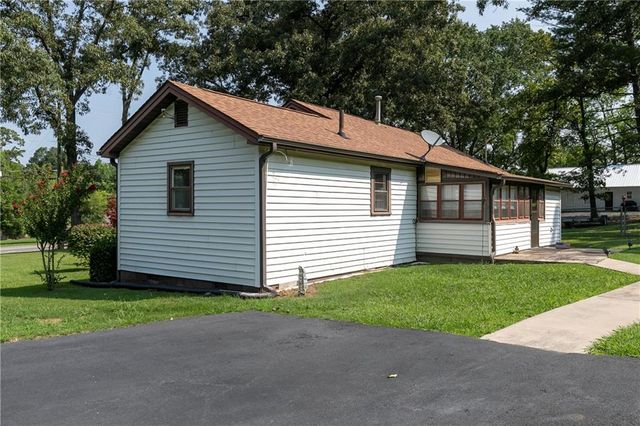 3186 Highway 411 NE, White, GA 30184