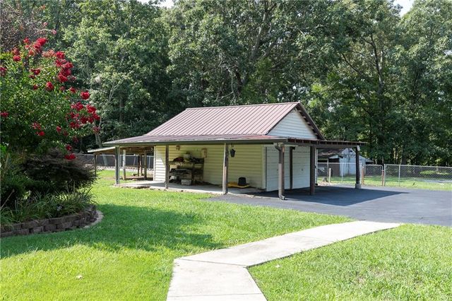 3186 Highway 411 NE, White, GA 30184