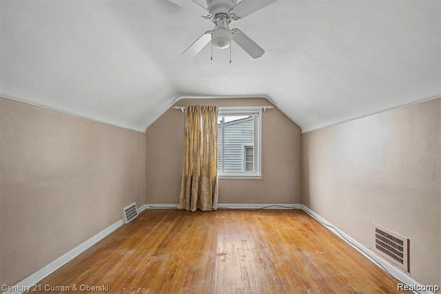2732 Queen Street, Dearborn, MI 48124