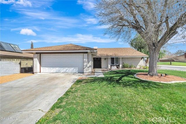 43104 Lemonwood, Lancaster, CA 93536