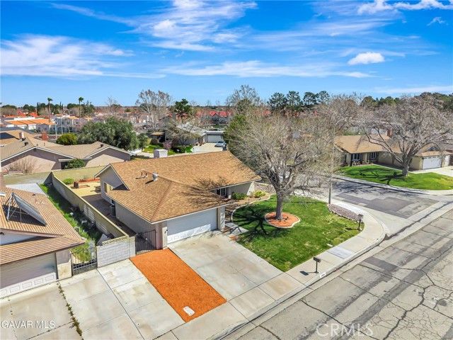 43104 Lemonwood, Lancaster, CA 93536