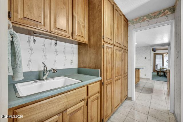 1640 Manzanita Lane, Reno, NV 89509