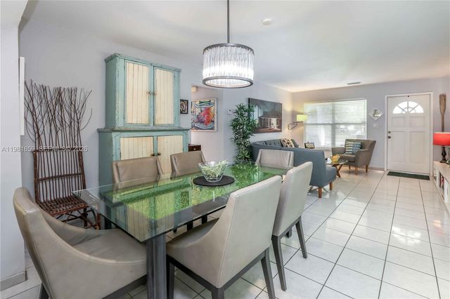 2209 N 15th Ave, Hollywood, FL 33020