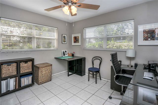 2209 N 15th Ave, Hollywood, FL 33020