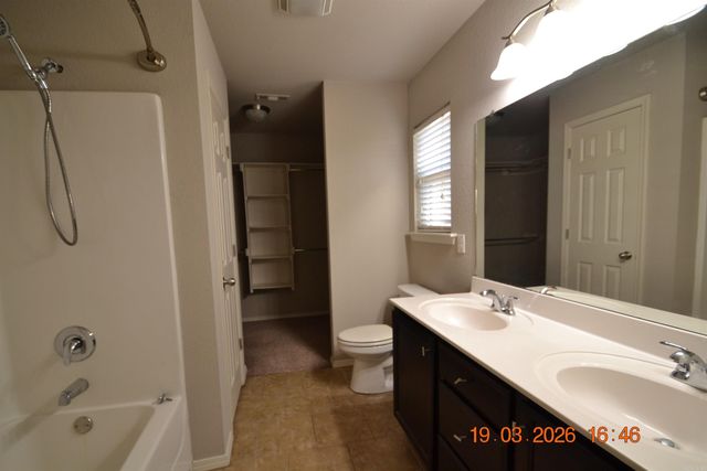 2600 Chapel Creek Drive, Benton, AR 72015