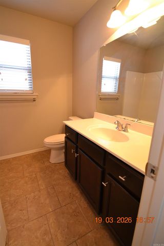 2600 Chapel Creek Drive, Benton, AR 72015