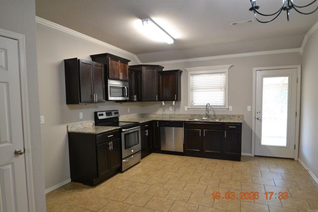 2600 Chapel Creek Drive, Benton, AR 72015