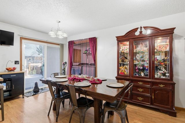 1004 Inverness Dr, Wichita, KS 67218