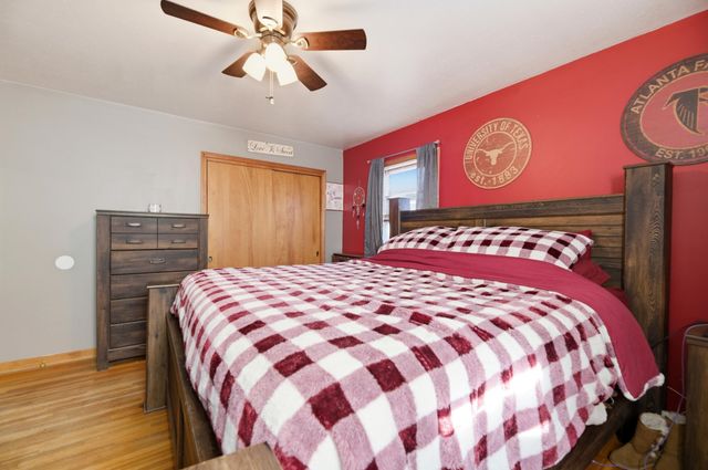 1004 Inverness Dr, Wichita, KS 67218