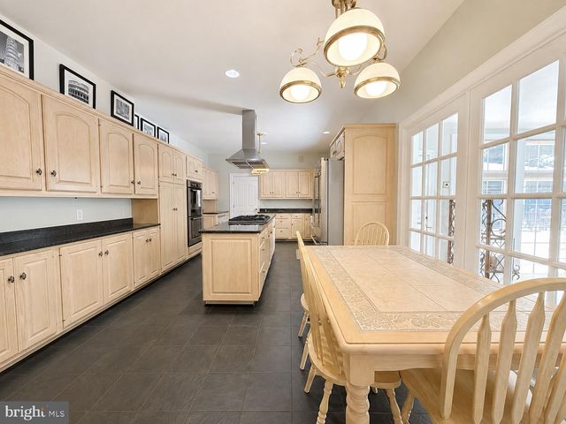 50 SWEET GUM RD, Selinsgrove, PA 17870