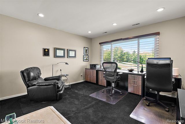 1954 Pine Ridge Court, Bloomfield Hills, MI 48302