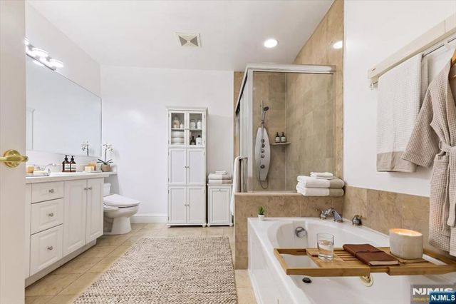 217 The Promenade, Edgewater, NJ 07020