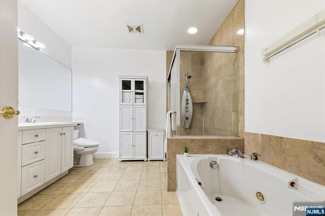 217 The Promenade, Edgewater, NJ 07020