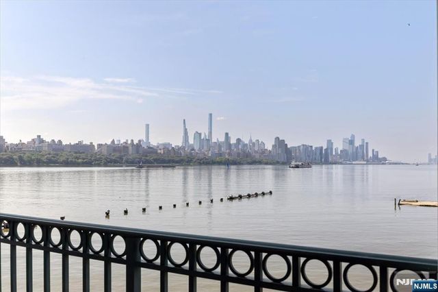 217 The Promenade, Edgewater, NJ 07020