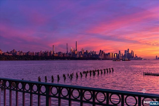217 The Promenade, Edgewater, NJ 07020