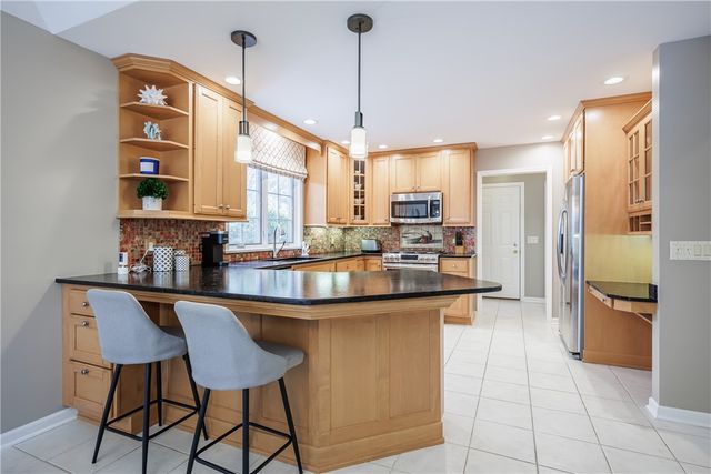 125 Regatta Drive, Webster, NY 14580