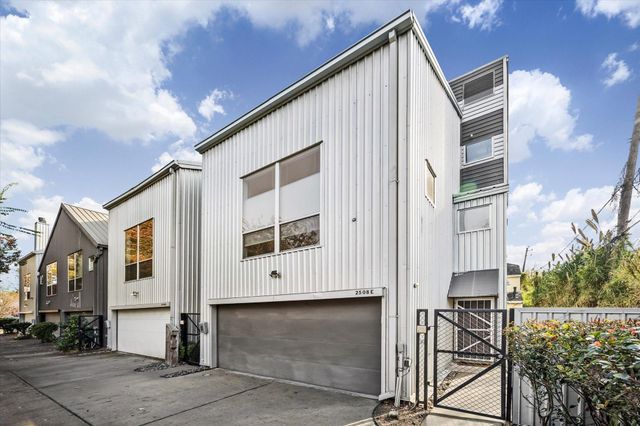 2508 Calumet Street E, Houston, TX 77004