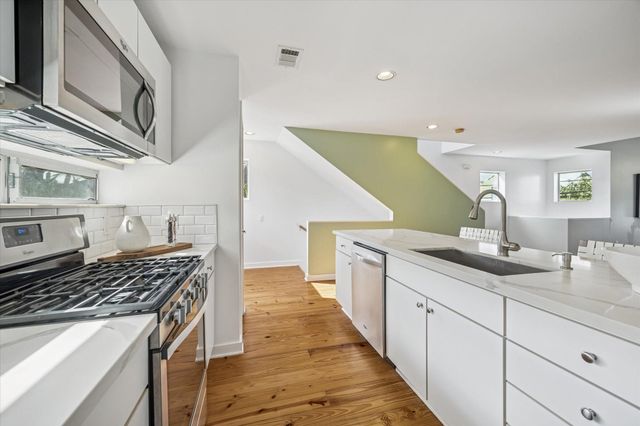 2508 Calumet Street E, Houston, TX 77004