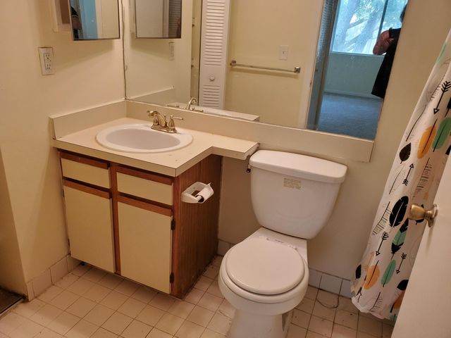 851 Lyons Road 22203, Coconut Creek, FL 33063