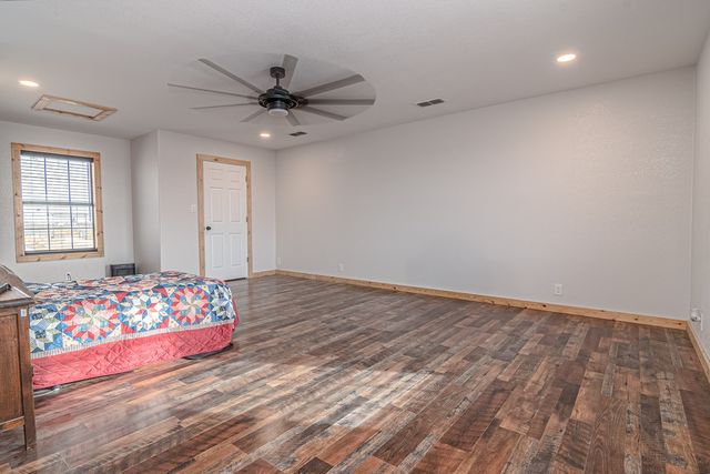 2381 County Rd C2691, Stanton, TX 79782